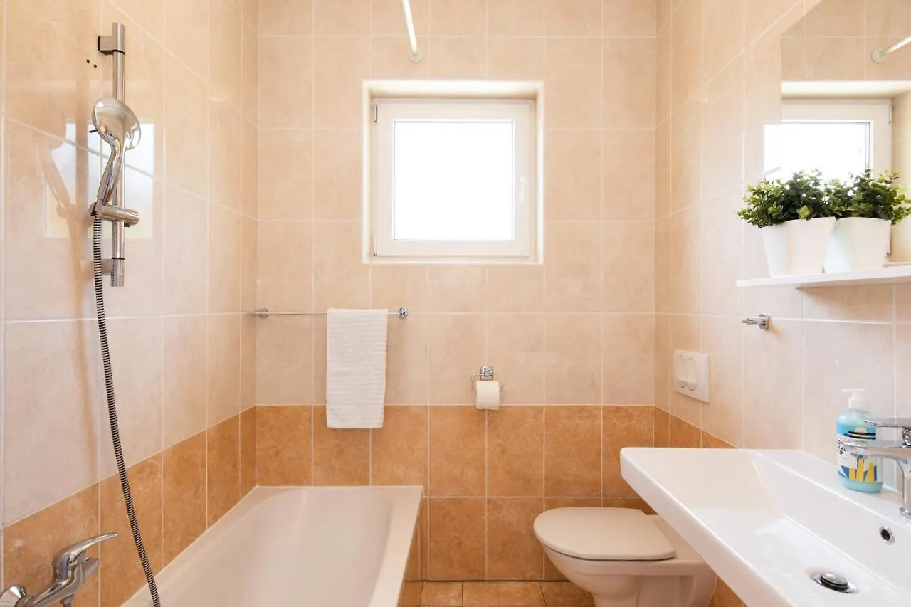 Apartman Jelena Vrbnik 0*,  Croatia